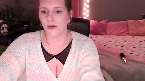 texasprincessk online show from March 6, 5:37 am