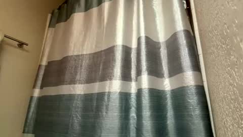 Snapshot of texasstud512 chatting on February 25, 9:35 pm TexasStud512 online show from February 25, 9:35 pm