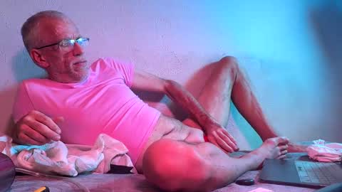 TexPig online show from September 9, 2:27 pm