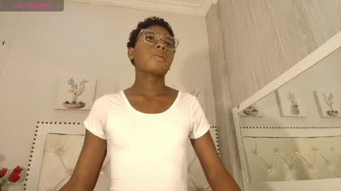 teylor_lovee online show from April 14, 4:40 am