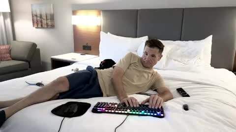 Sissy and Lucas online show from May 26, 1:12 am