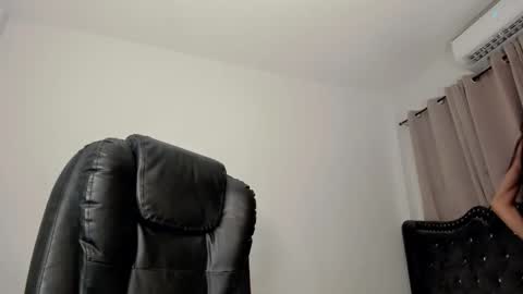 Snapshot of tgirl_luna69 chatting on May 6, 4:34 pm Luna online show from May 6, 4:34 pm