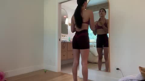 babygirlmami online show from March 3, 8:04 pm