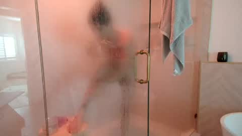 Snapshot of tgirltoesx chatting on July 18, 7:39 pm babygirlmami online show from July 18, 7:39 pm