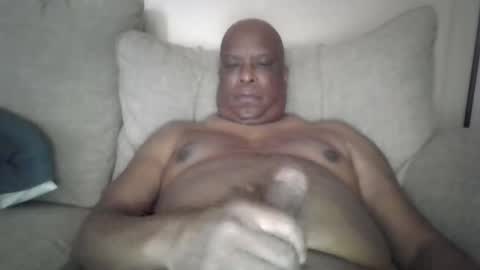 Snapshot of thadax197 chatting on March 2, 1:18 pm thadax197 online show from March 2, 1:18 pm
