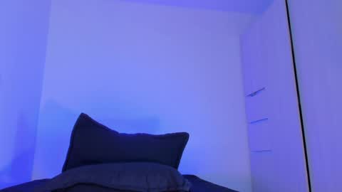 Snapshot of thadeo_king chatting on May 1, 1:05 pm thadeo_king online show from May 1, 1:05 pm