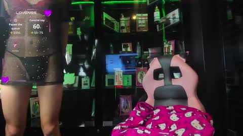 Snapshot of thali_a chatting on February 9, 11:03 am online show from February 9, 11:03 am