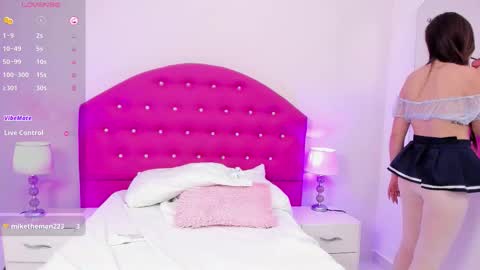 Thalia  online show from November 22, 8:30 pm