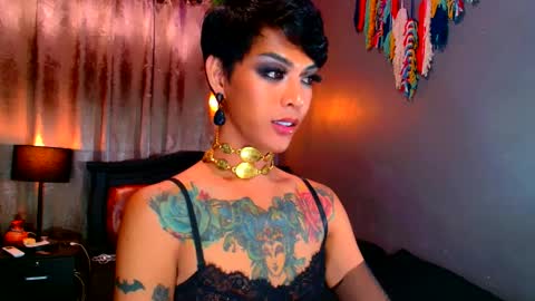 Snapshot of thalia_saint chatting on March 28, 9:47 pm Thalia Saint online show from March 28, 9:47 pm