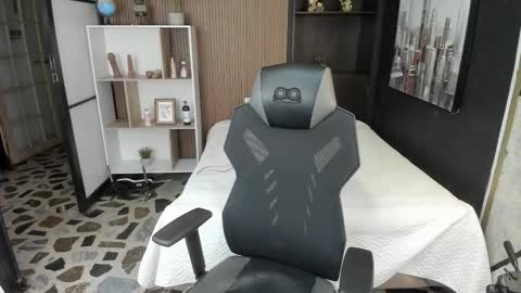 Thalia online show from March 25, 2:39 am