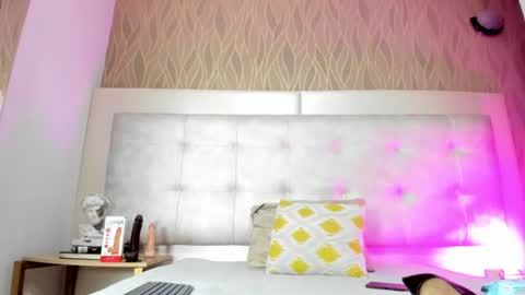 Snapshot of thaliawest chatting on June 24, 12:15 pm ThaliaWest online show from June 24, 12:15 pm