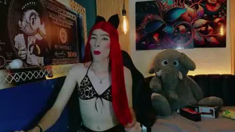 Snapshot of thamara_roberts chatting on July 19, 8:01 pm thamara_roberts online show from July 19, 8:01 pm