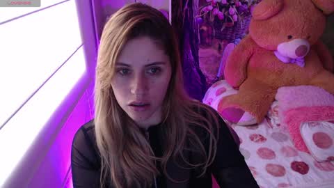   online show from March 24, 6:35 pm