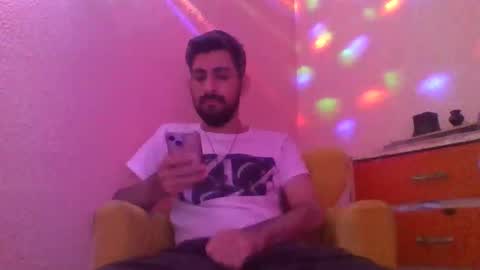 thamasleal online show from October 30, 10:49 am