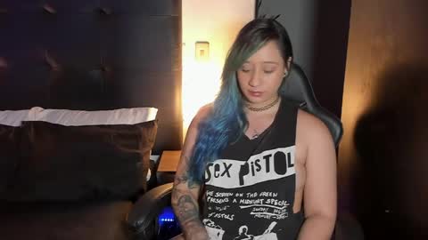 Snapshot of thamyjade chatting on April 7, 3:18 am Thamy online show from April 7, 3:18 am
