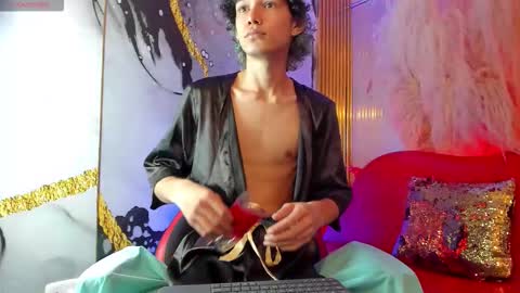 thanier_18 online show from March 8, 2:10 pm