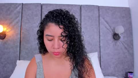 thara webstter online show from November 24, 11:32 am