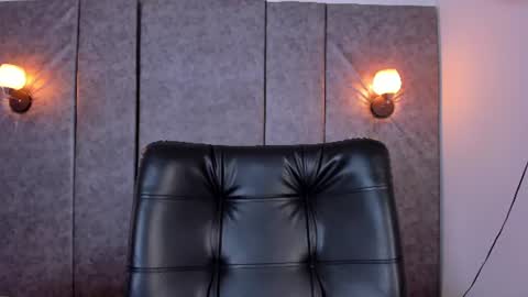 Snapshot of thara_webstter chatting on June 26, 11:36 am thara webstter online show from June 26, 11:36 am