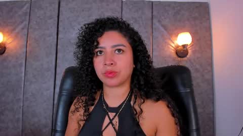 Snapshot of thara_webstter chatting on July 6, 3:03 pm thara webstter online show from July 6, 3:03 pm