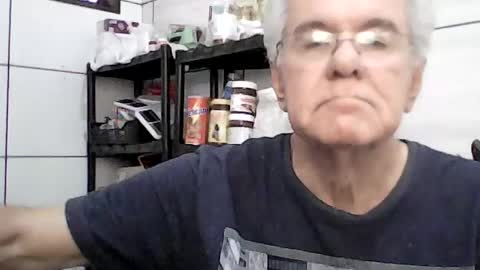 Snapshot of thataco chatting on July 30, 6:40 pm thataco online show from July 30, 6:40 pm