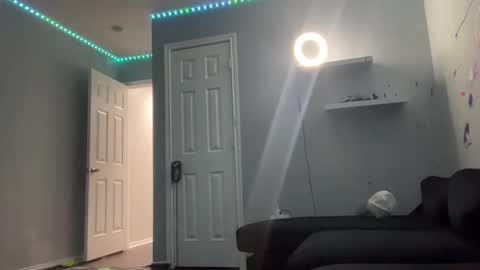 ThatDomHtx online show from November 16, 12:44 pm