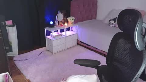   online show from October 24, 12:56 pm