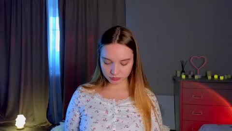 Alice online show from November 22, 12:37 pm