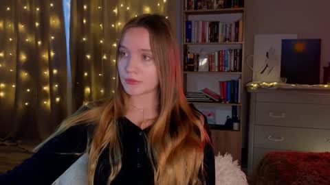 Snapshot of thatonerabbit chatting on February 2, 12:59 pm Alice online show from February 2, 12:59 pm