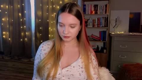 Snapshot of thatonerabbit chatting on February 12, 12:22 pm Alice online show from February 12, 12:22 pm