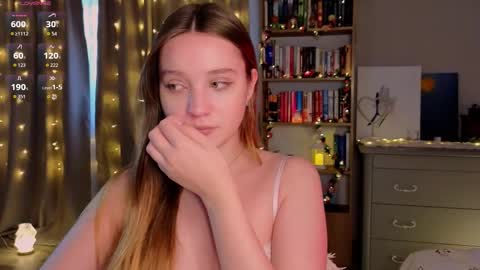 Snapshot of thatonerabbit chatting on February 16, 10:55 am Alice online show from February 16, 10:55 am