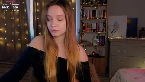 Snapshot of thatonerabbit chatting on March 1, 10:50 am Alice online show from March 1, 10:50 am