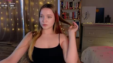 Snapshot of thatonerabbit chatting on March 4, 10:21 am Alice online show from March 4, 10:21 am