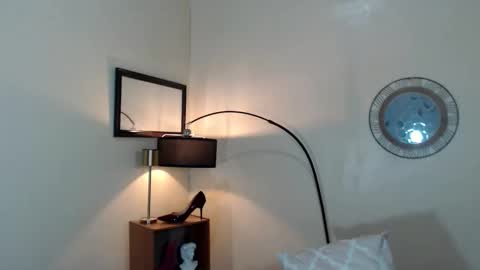 Snapshot of thatslut_deia chatting on October 7, 6:10 am thatslut_deia online show from October 7, 6:10 am