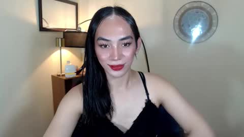 Snapshot of thatslut_deia chatting on October 12, 12:15 pm thatslut_deia online show from October 12, 12:15 pm
