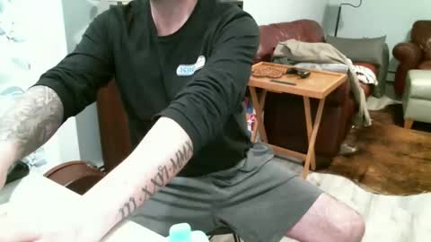 thatwhittyditty online show from April 2, 9:34 pm