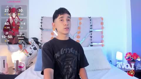 Thayler  online show from October 14, 11:22 am