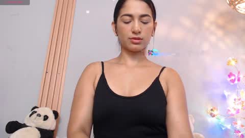 THAYSSA ROSS online show from April 8, 2:50 pm