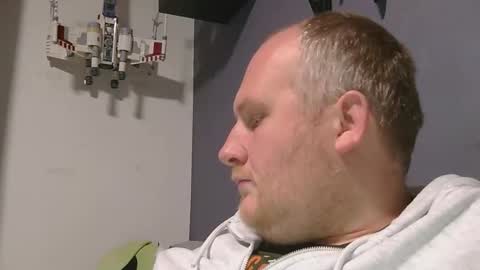 the007146368 online show from December 13, 9:31 pm