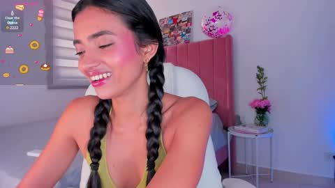 Snapshot of the__power__girls chatting on December 20, 1:43 pm nina mirley online show from December 20, 1:43 pm