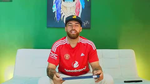 SCOTT  THEO  KAMERON  GENDERSON online show from October 11, 4:38 pm