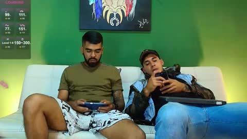 SCOTT  THEO  KAMERON  GENDERSON online show from October 22, 1:39 am