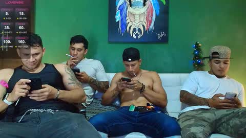 SCOTT  THEO  KAMERON  GENDERSON online show from December 4, 3:05 am