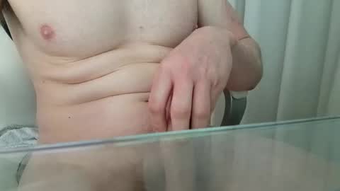 Snapshot of the_hard_baguette chatting on February 27, 1:33 pm La Baguette dure online show from February 27, 1:33 pm