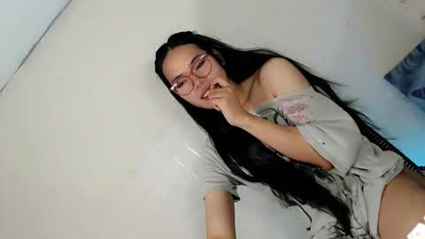 the_horny_bella online show from April 1, 1:41 pm