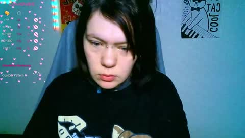 the_ice_owl online show from November 18, 4:06 am