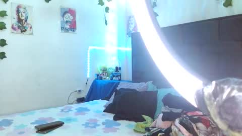 the_lesbian_game online show from February 26, 6:18 pm