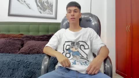 Snapshot of the_mark_king chatting on February 18, 5:09 pm T H E M A R K K I N G online show from February 18, 5:09 pm