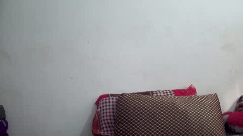 Snapshot of the_right_girl chatting on December 17, 3:56 am Suzan Sexy online show from December 17, 3:56 am