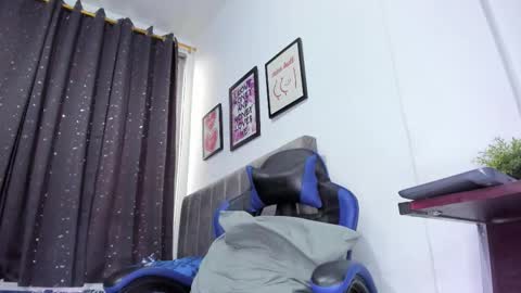 the_skinnyguys online show from November 4, 9:36 pm