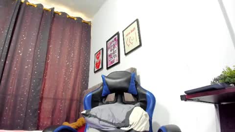 the_skinnyguys online show from July 5, 9:33 pm